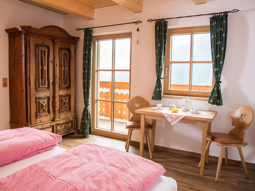 Landhof Adlerhorst Apartment Хайлигенблут Екстериор снимка