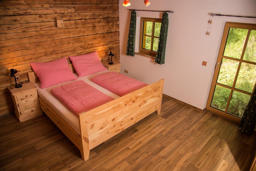 Landhof Adlerhorst Apartment Хайлигенблут Екстериор снимка